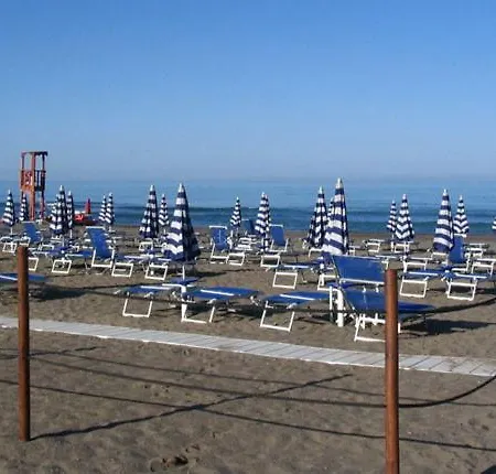 Campeggio Tenda A Casetta - Camping Etruria Marina di Castagneto Carducci
